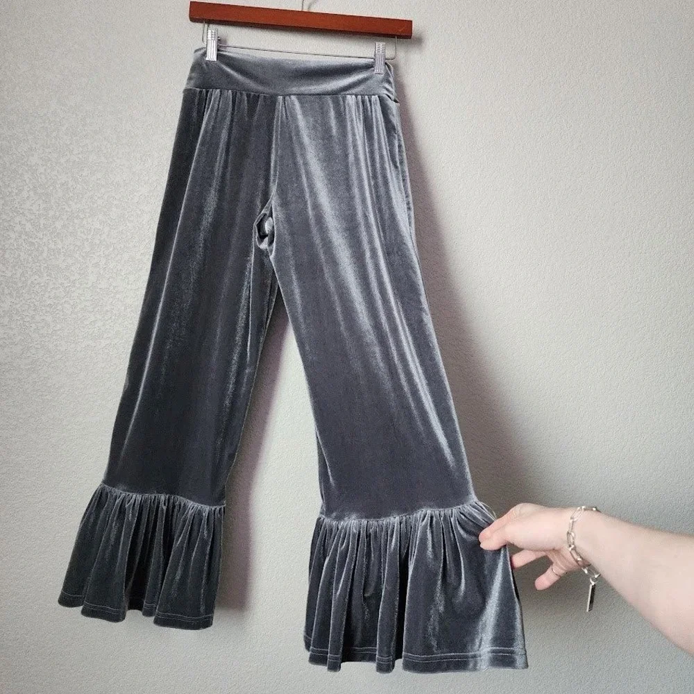 MATILDA JANE Velvet Ruffle Cropped Pants Whimsigoth Boho‎ Flare Size XS